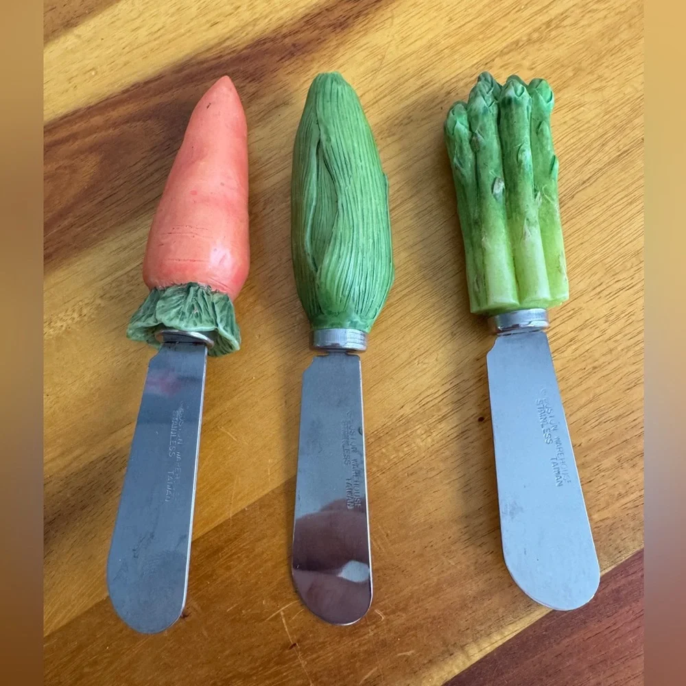 Boston Warehouse Corn Asparagus Carrot spreaders